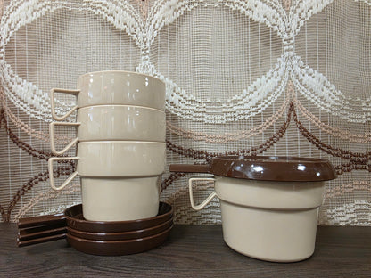 Vintage Plastimat schenkkan met 4 bekers en onderzetters
