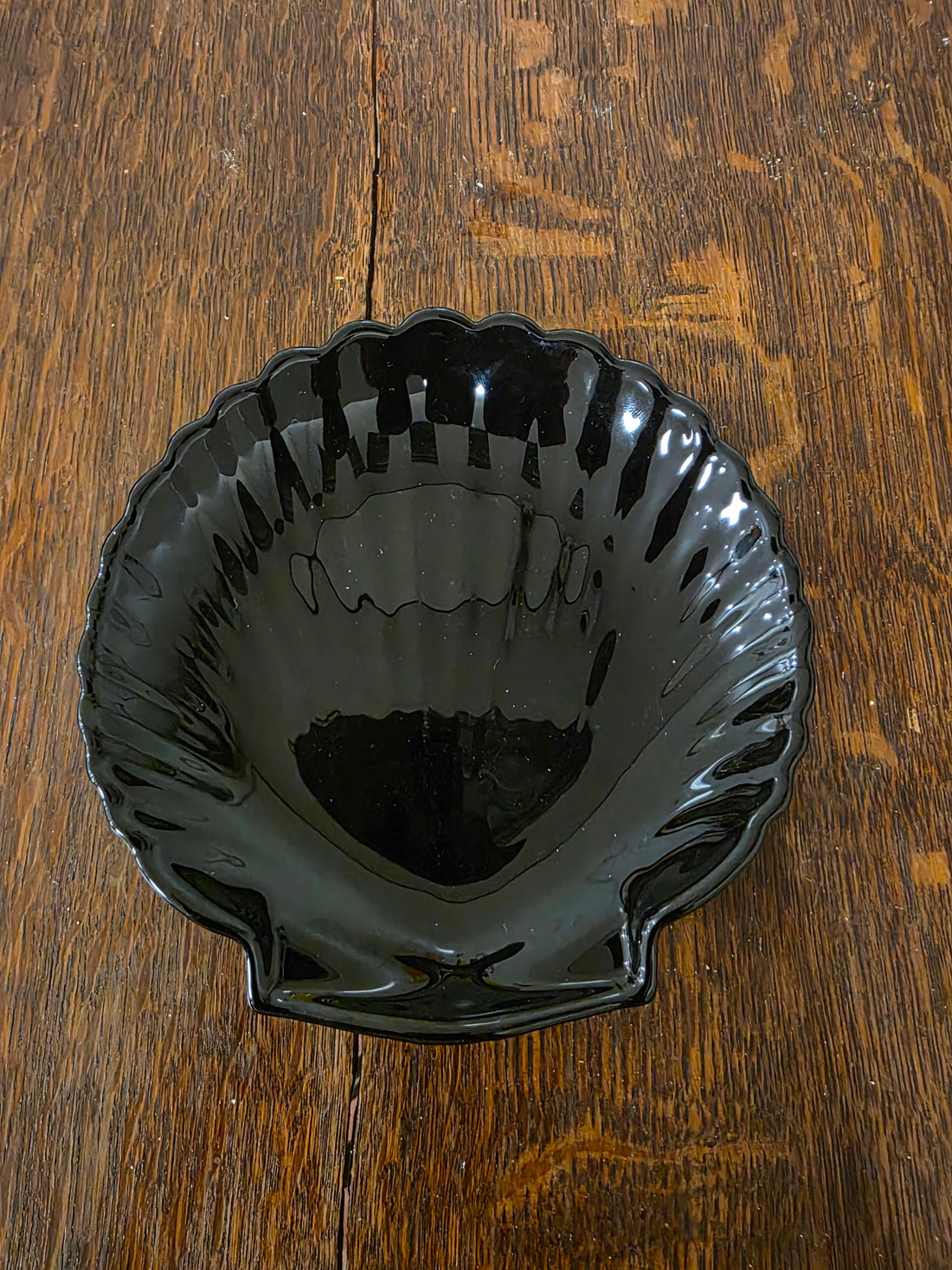Vintage Arcoroc zwart schelpbordje 14 cm