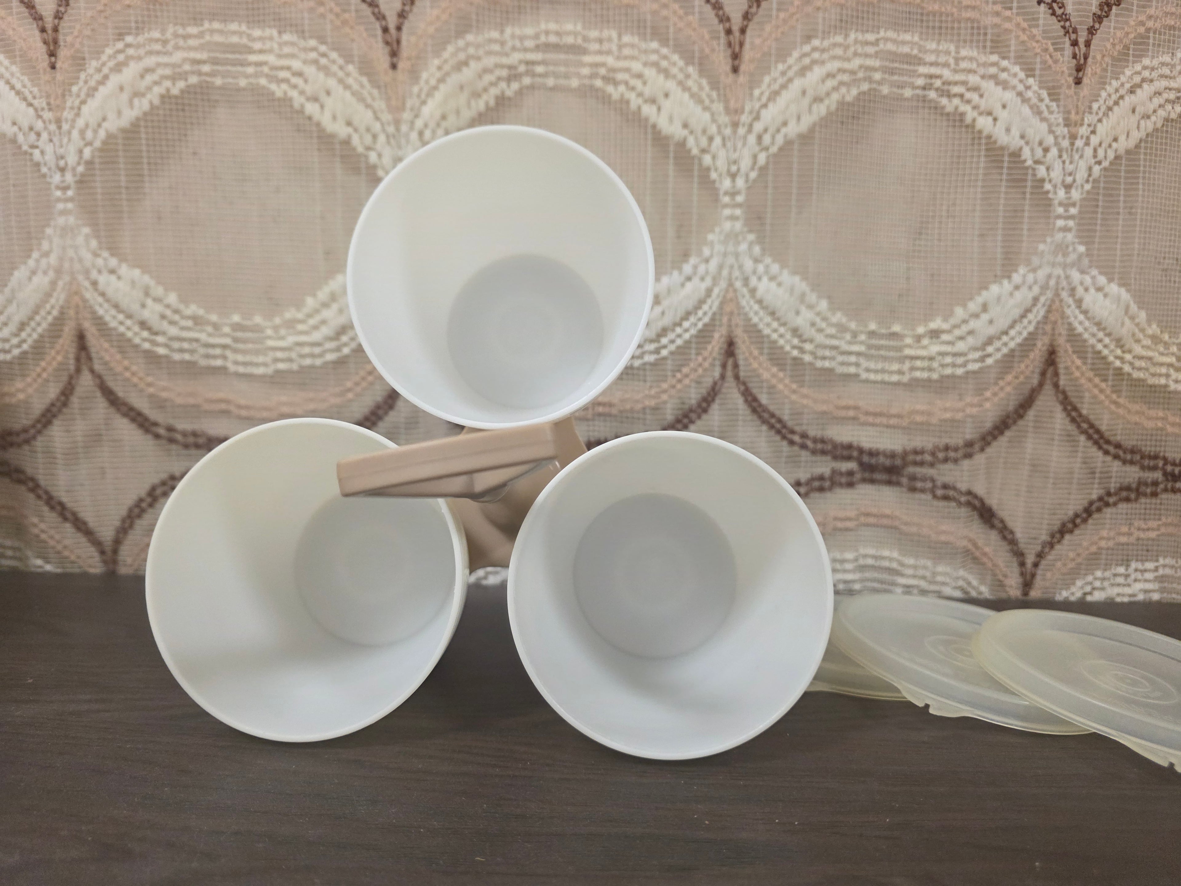 Tupperware trio creme beige