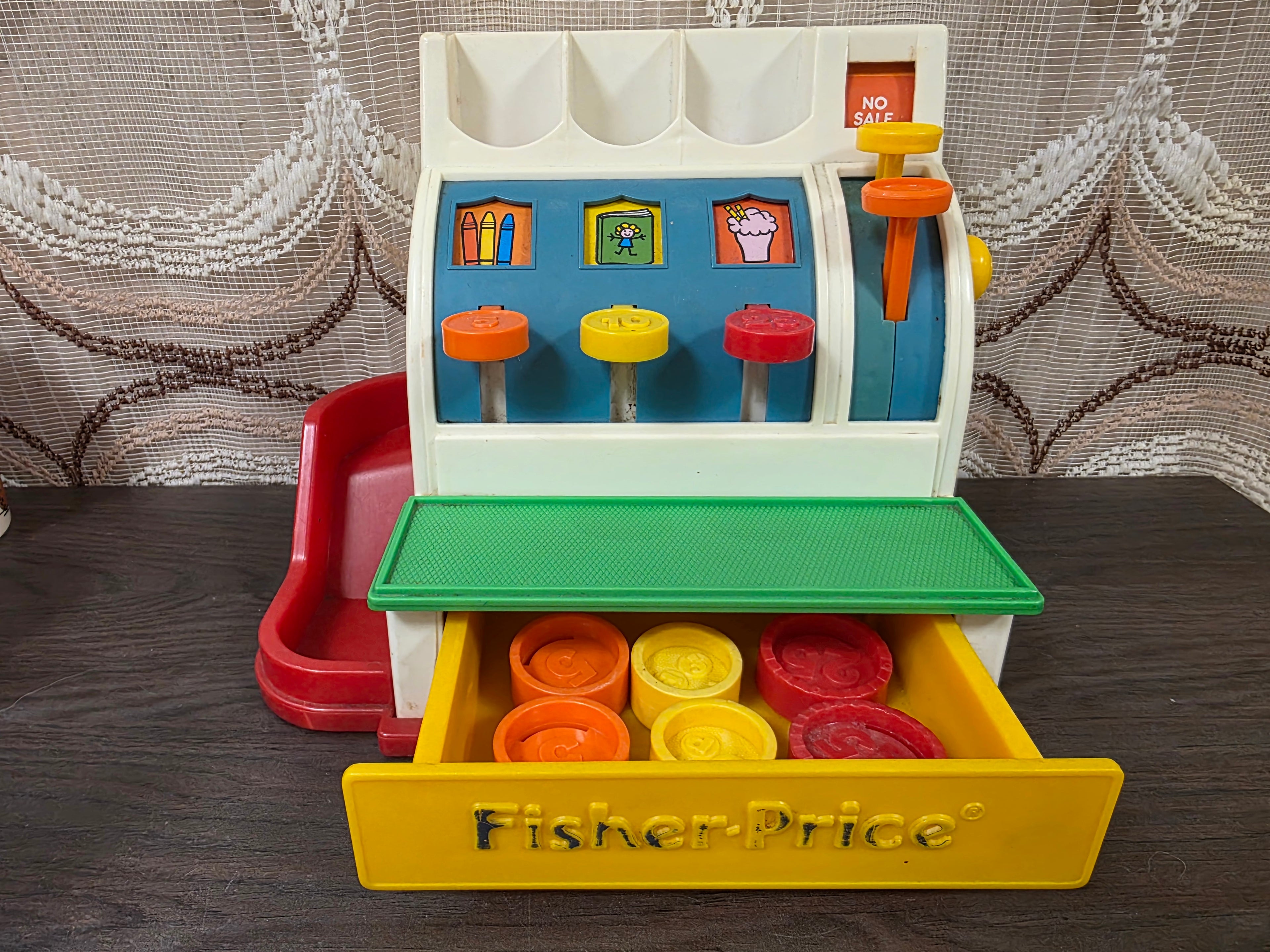 Fisher Price kassa  - compleet met gekleurde munten