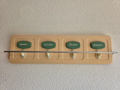 Vintage wandrek handdoeken 4 haken crème mintgroen