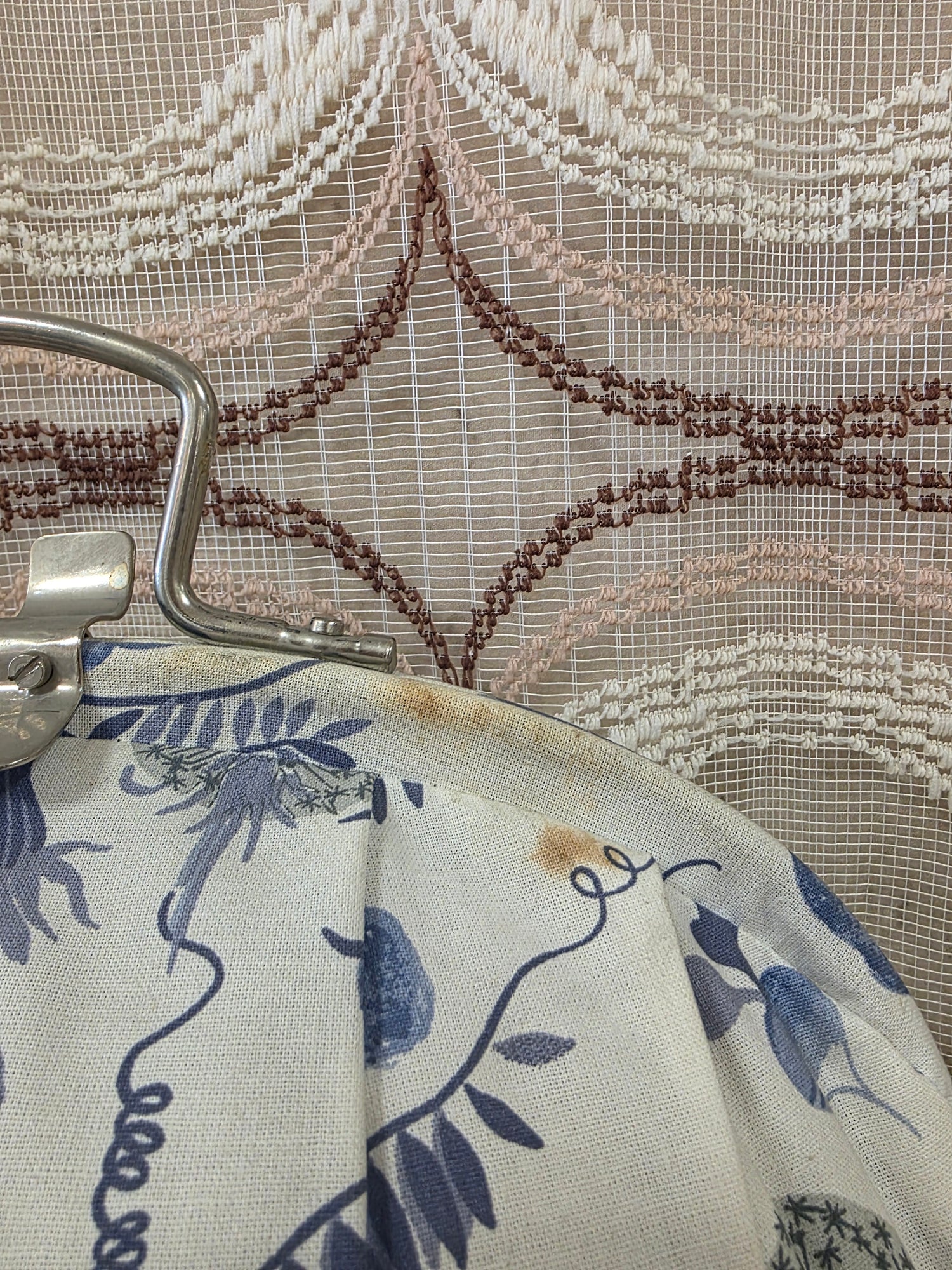 Vintage theebeurs met knip blauw wit bloemen en vogels