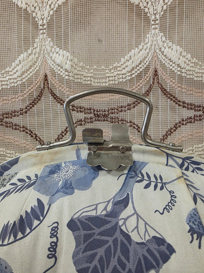 Vintage theebeurs met knip blauw wit bloemen en vogels