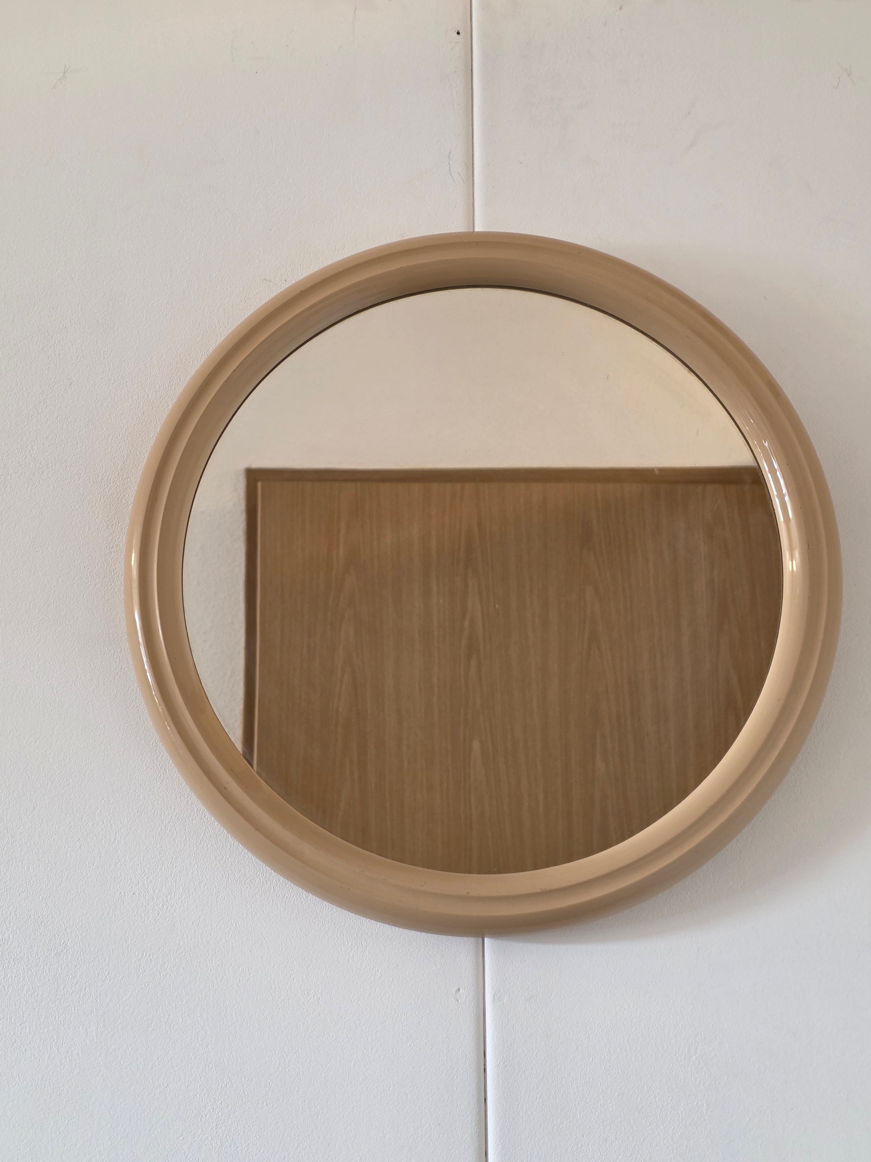 Vintage ronde spiegel beige kunststof 37 cm