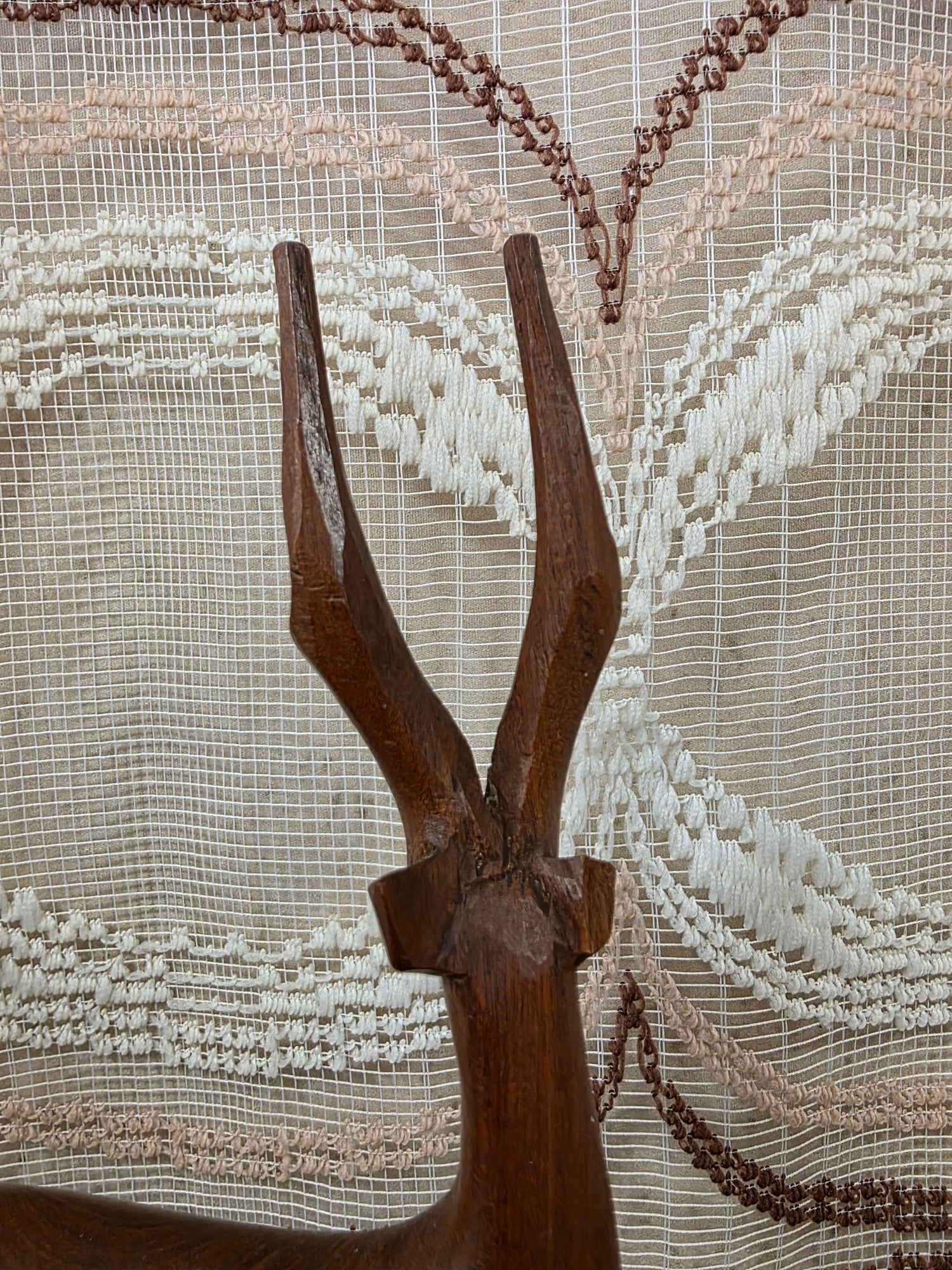 Vintage houten antilope beeld handgesneden