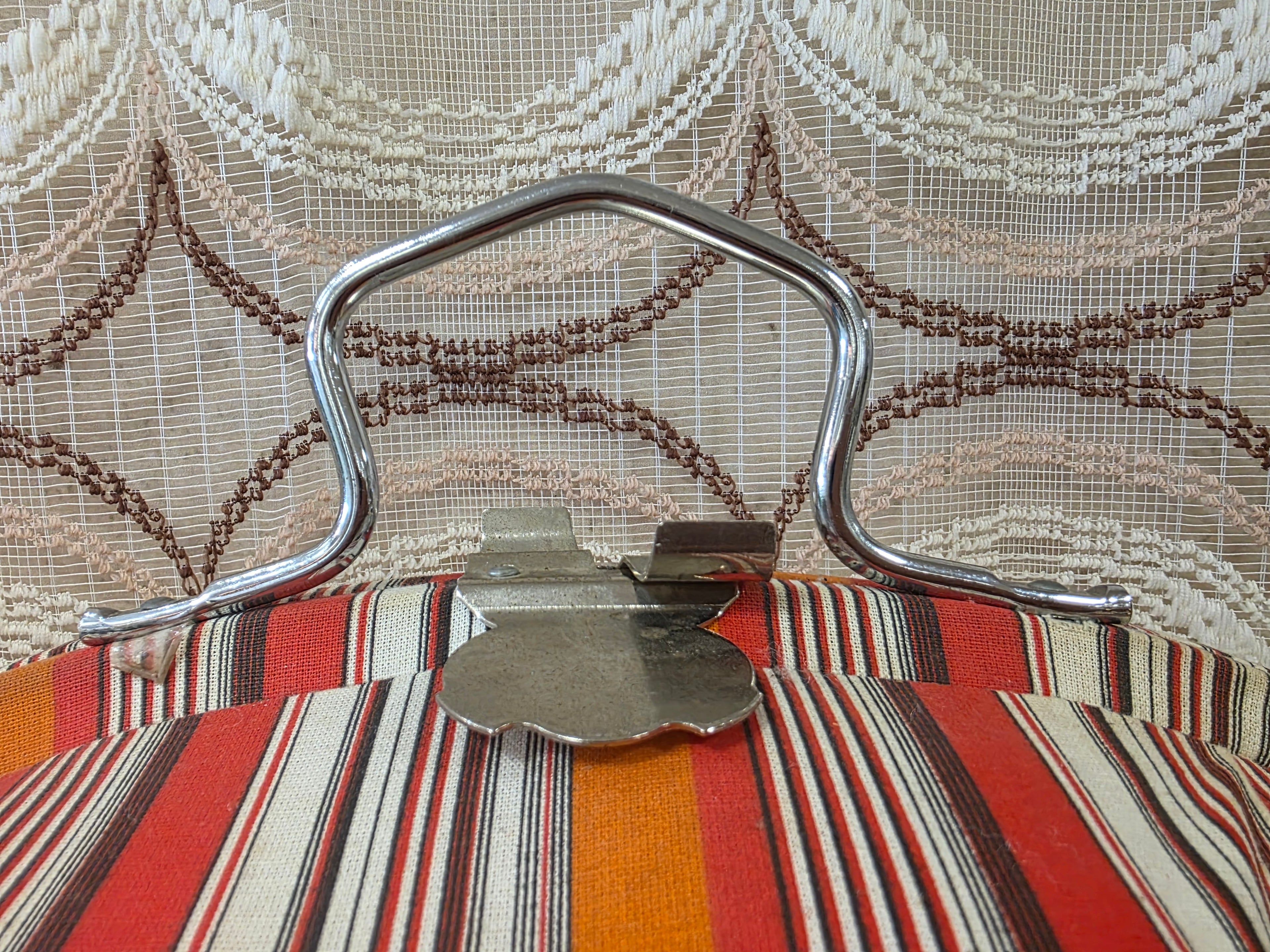 Vintage theebeurs met knip gestreept