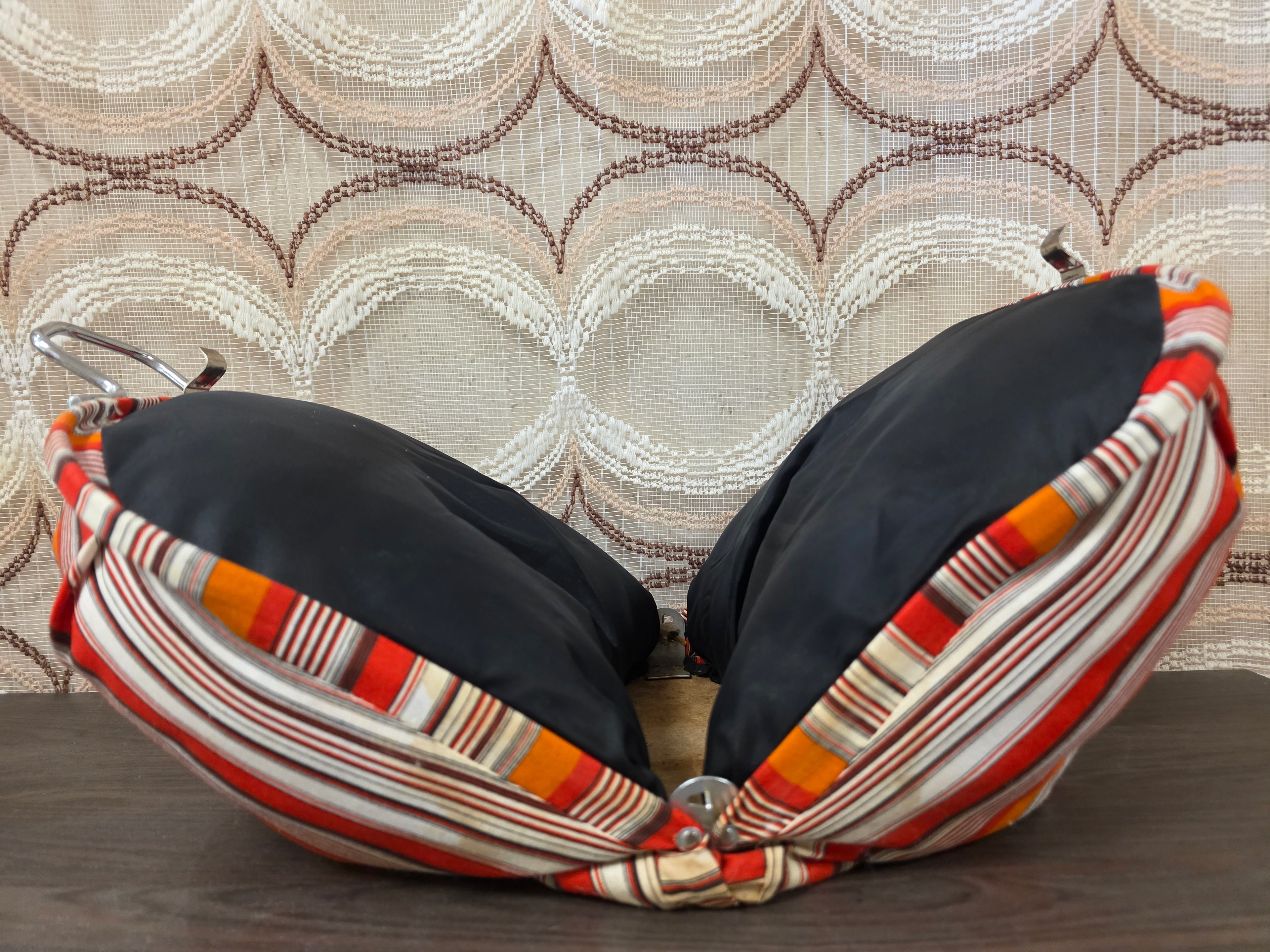 Vintage theebeurs met knip gestreept
