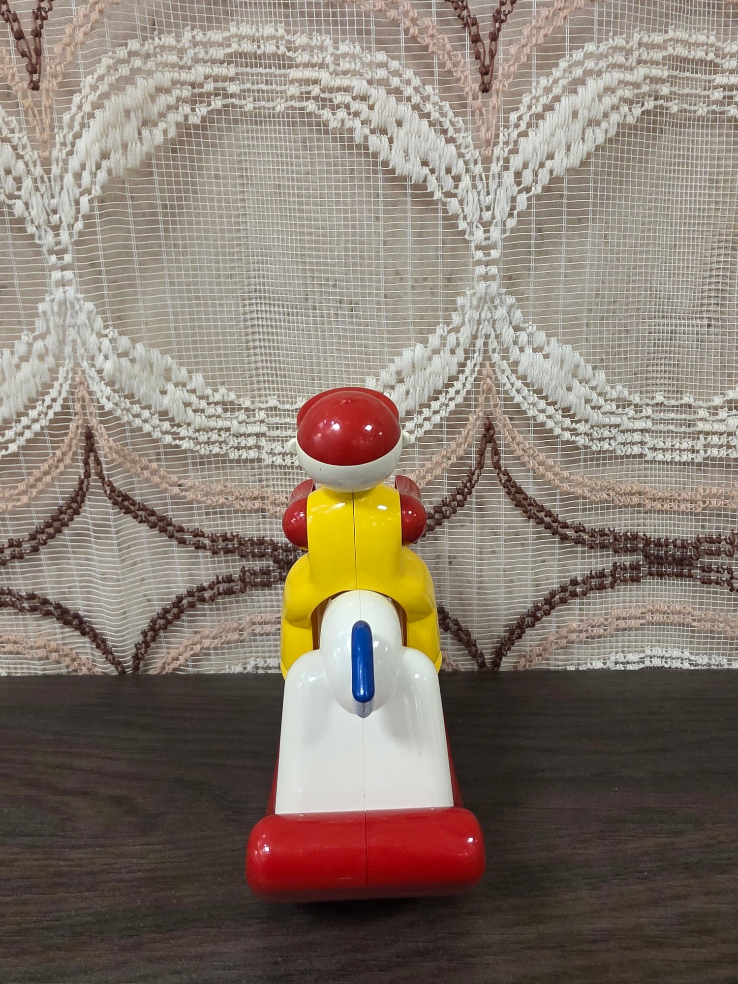 Ambi Toys Rocky Jocky met geel poppetje
