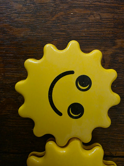 Ambi Toys tweeling rammelaar zonnetjes