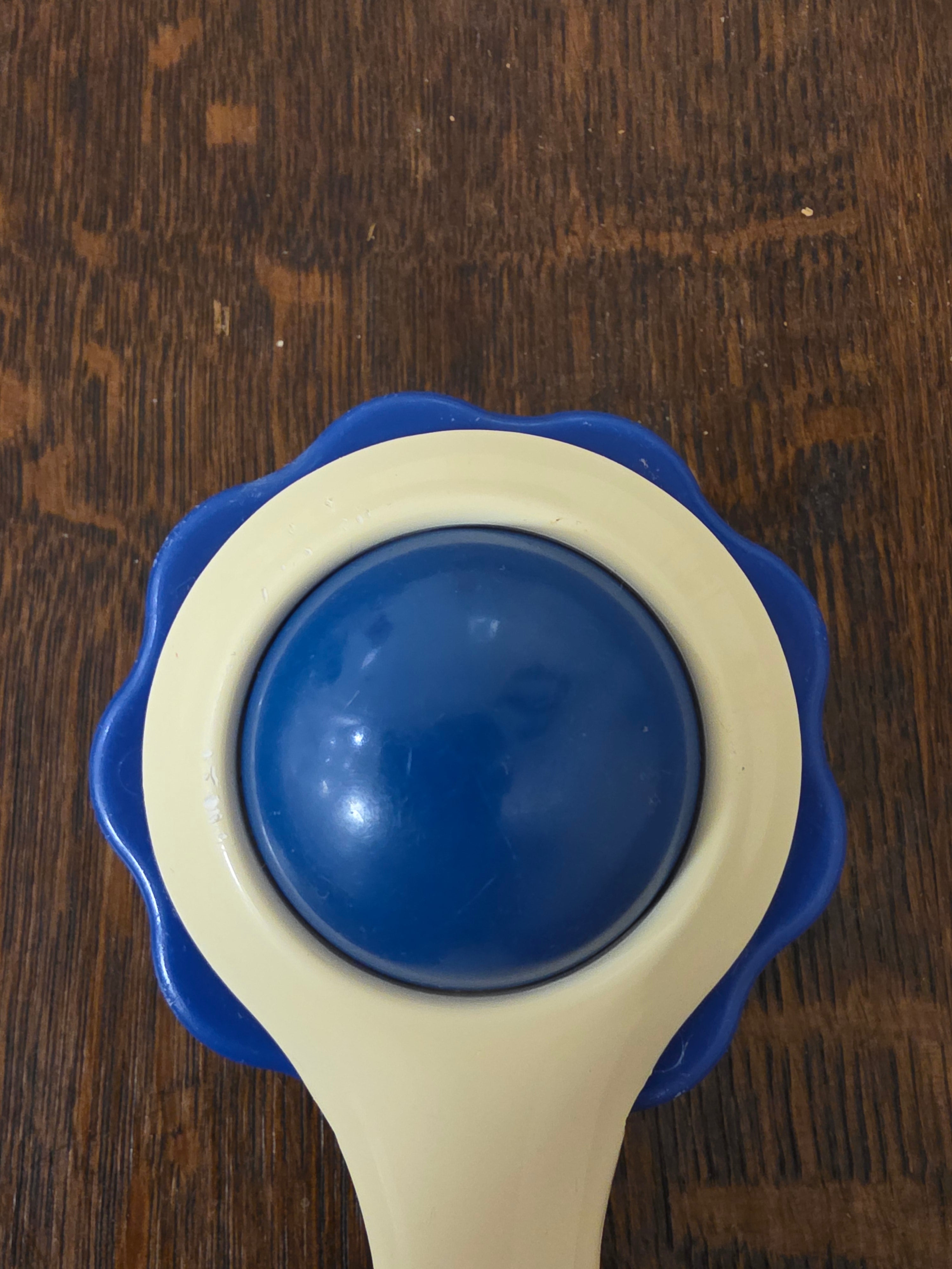 Ambi Toys rammelaar Handy Dandy blauwe rand