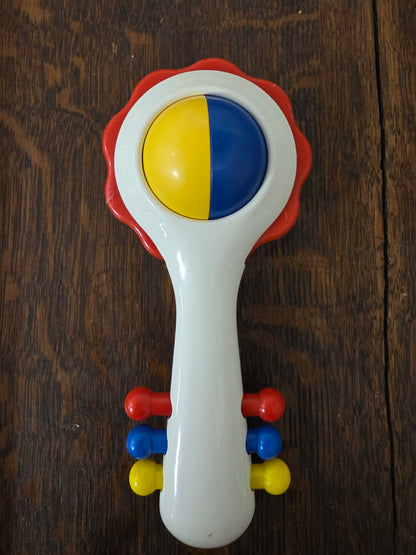 Ambi Toys Handy Dandy rammelaar rode rand