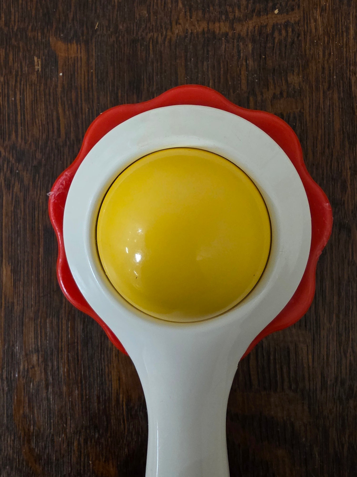 Ambi Toys Handy Dandy rammelaar rode rand