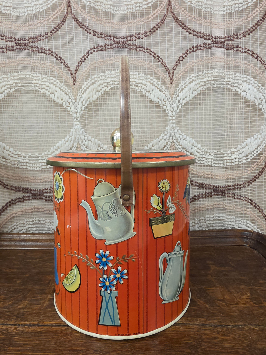 Vintage Baret Ware Art Grace blik met hengsel