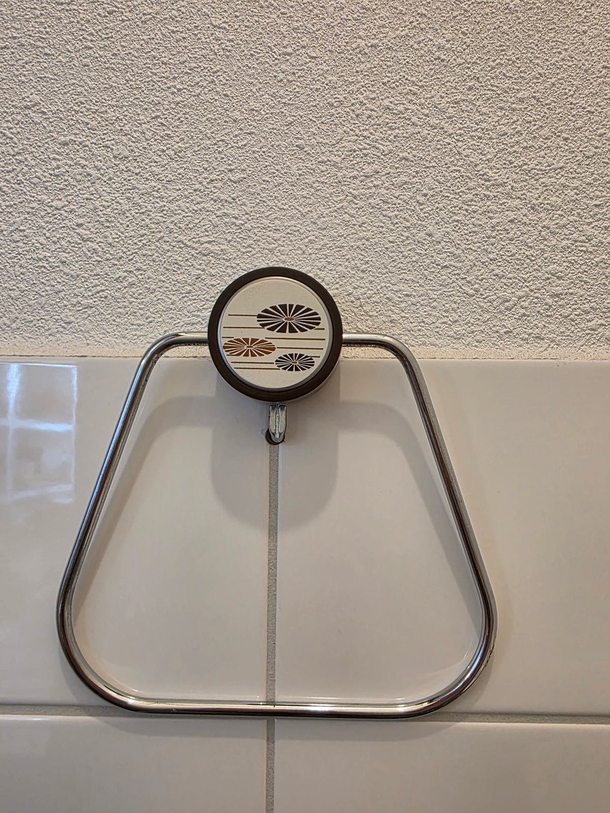 Vintage handdoekring chroom bruin met jaren 70