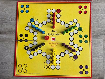 Vintage Jumbo Mens Erger Je Niet 1979 met houten pionnen
