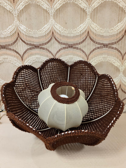 Vintage jaren 70 hanglamp bruin gehaakt 41,5 cm