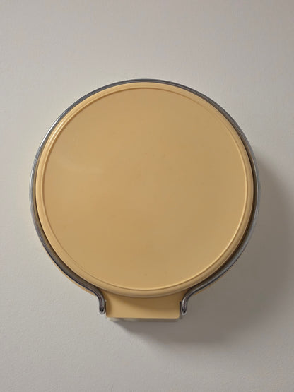 Vintage Brabantia wandweegschaal lichtgeel met weegkom