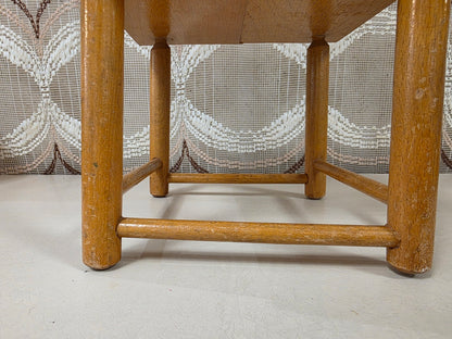 Houten poppenstoeltje vintage met armleuningen