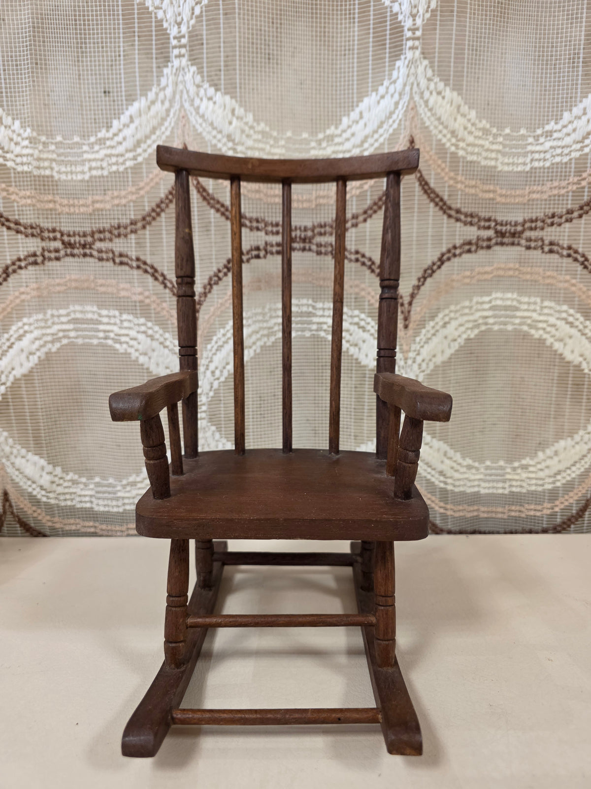 Houten poppen schommelstoel vintage