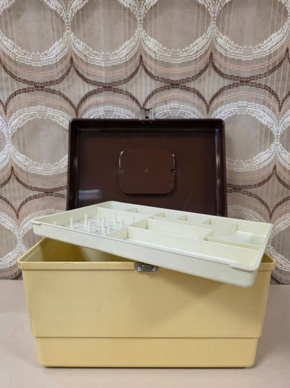 Curver naaibox bruin beige