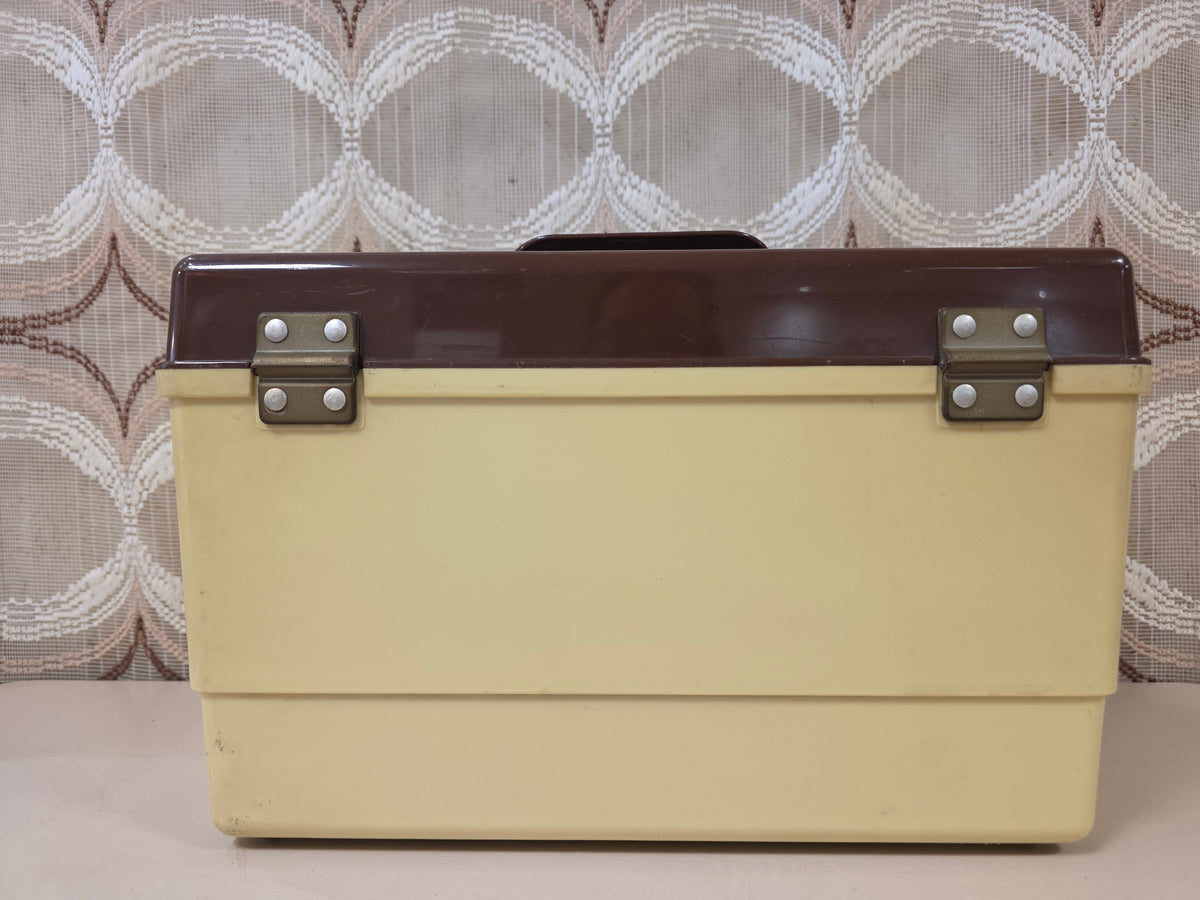 Curver naaibox bruin beige