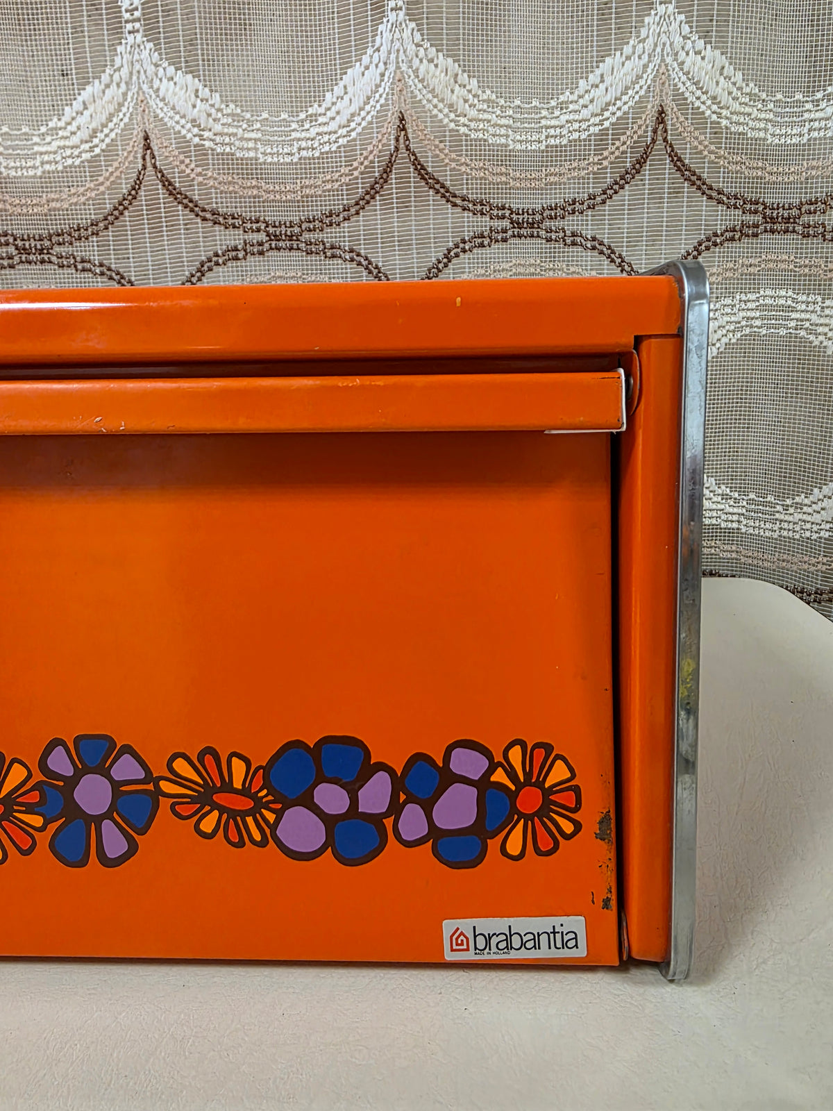 Brabantia Diane broodtrommel oranje