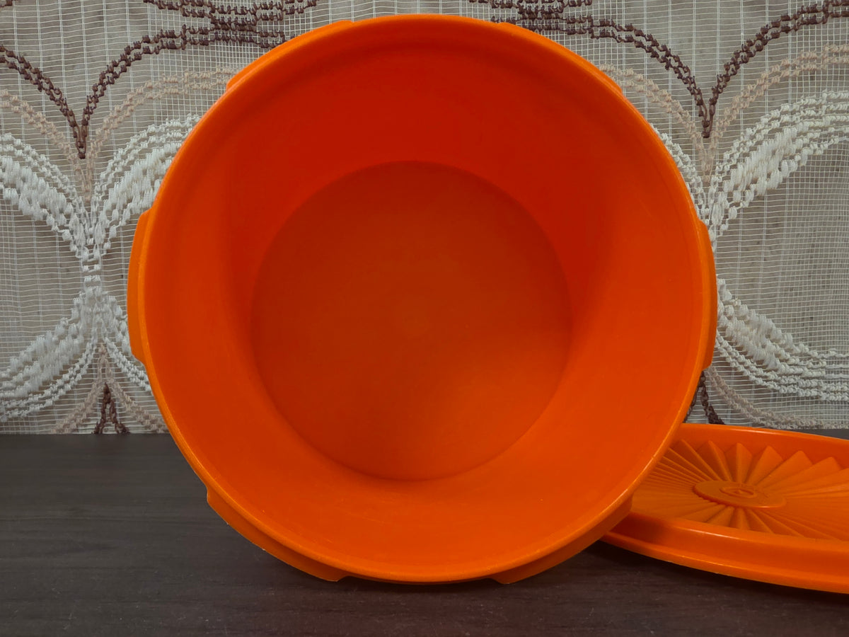 Tupperware oranje voorraadbus met bloemmotief 9 x 14