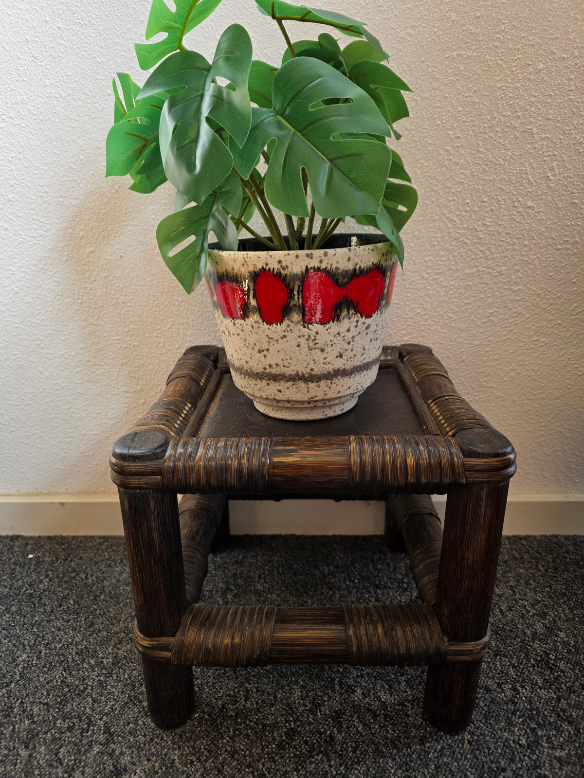 Houten vintage rotan plantentafeltje 25 cm