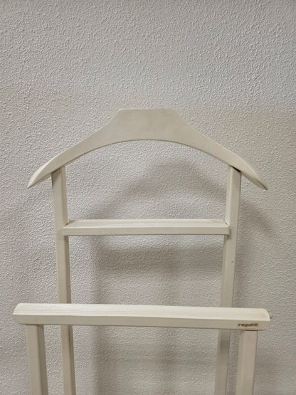 Vintage Reguitti dressboy – crèmewit hout op wieltjes