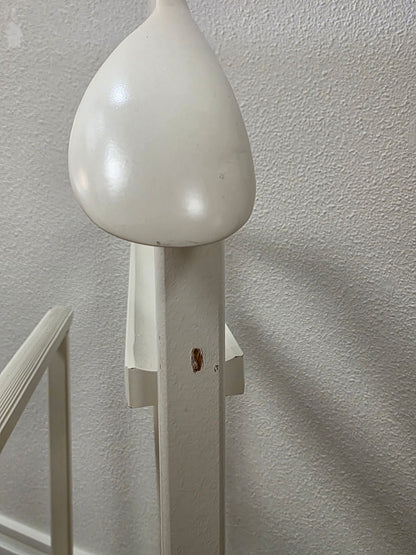Vintage Reguitti dressboy – crèmewit hout op wieltjes