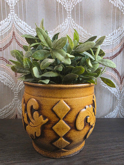 Vintage West Germany bloempot okergeel met reliëf