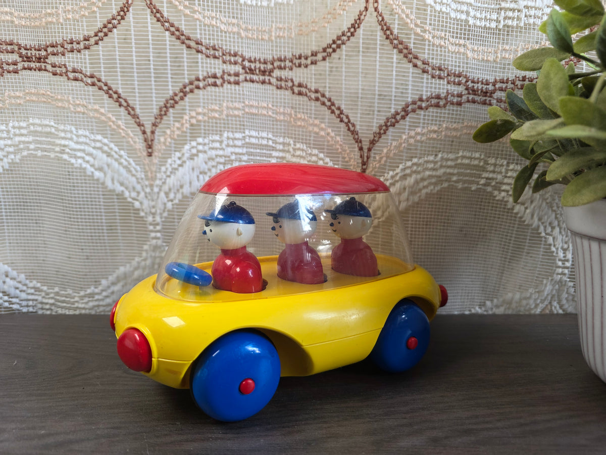 Ambi Toys shuttle bus
