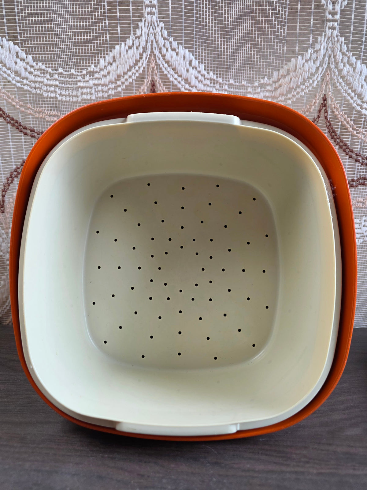 Tupperware oranje serveerwonder met vergiet