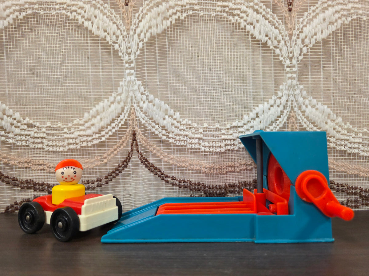 Vintage Fisher Price autobrug met auto