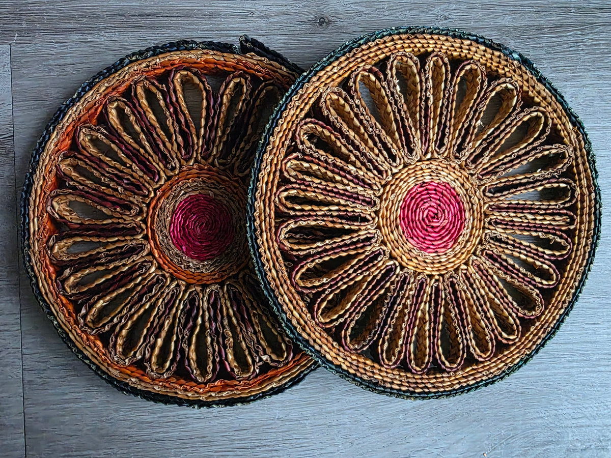 Vintage gevlochten pannenonderzetters – set van 2