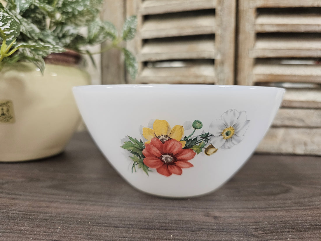 Vintage Arcopal France kom Fleurs de Champêtre / veldbloemen