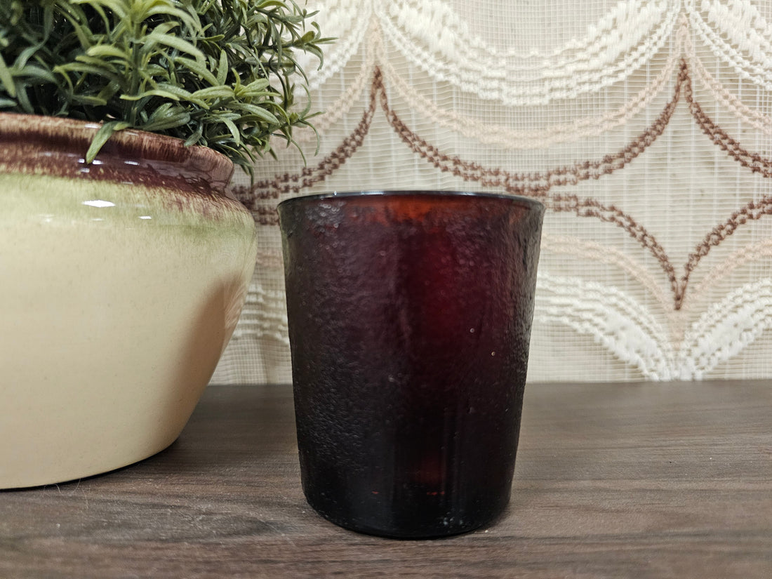 Rood vintage Arcoroc Sierra limonadeglas met reliëfstructuur