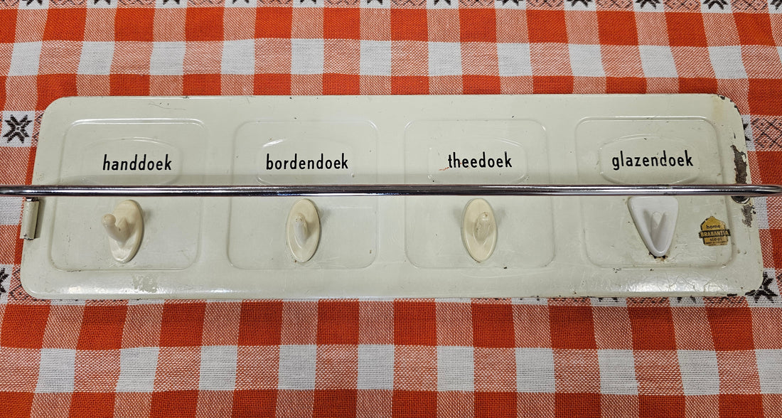 Vintage Brabantia wit metalen handdoekenrek uit de jaren ’60 met vier haakjes en doekstang
