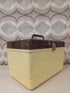 Vintage Curver naaibox in bruin en beige met losse vakkenbak voor naaigerei