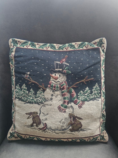 Gobelin kussenhoes met sneeuwpop, konijnen en sneeuwlandschap – 38 x 40 cm, met rits