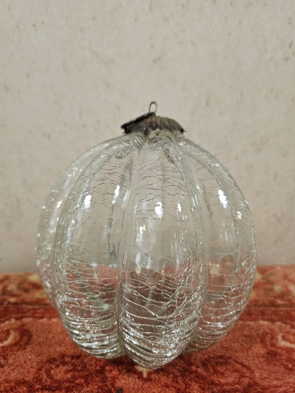 Grote krakelee glazen kerstbal pompoenvorm – heksenbal helder glas 16 cm