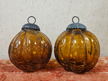 Glazen krakelee heksenballen kerstbal amberkleurig