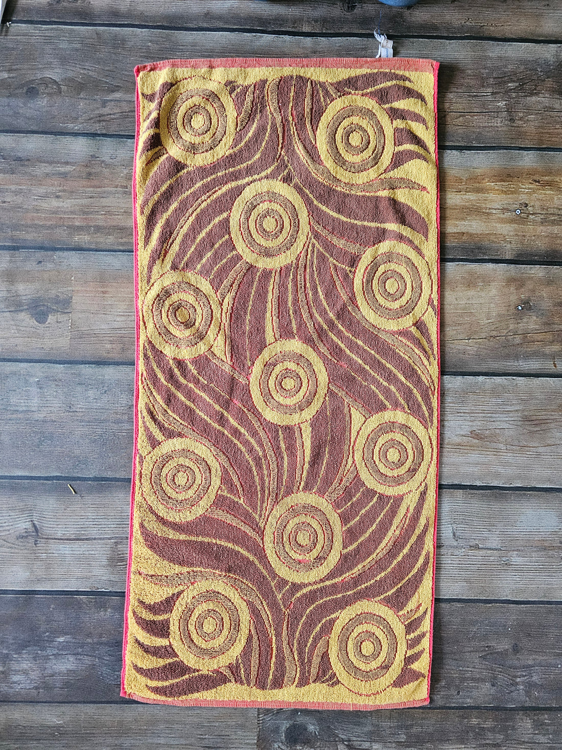 Hema handdoek geel bruln vintage