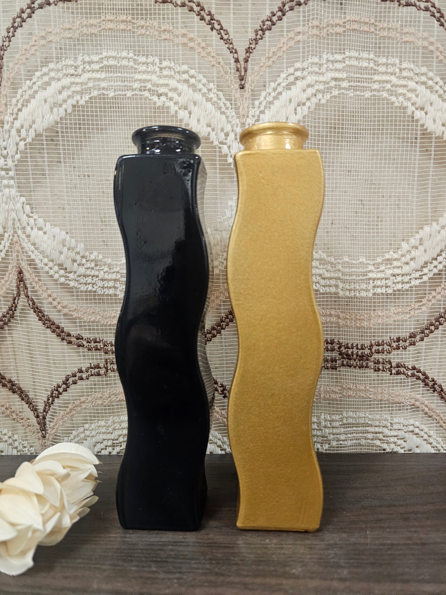 Vintage IKEA Skamt vaasjes set goud en zwart met golvende vorm