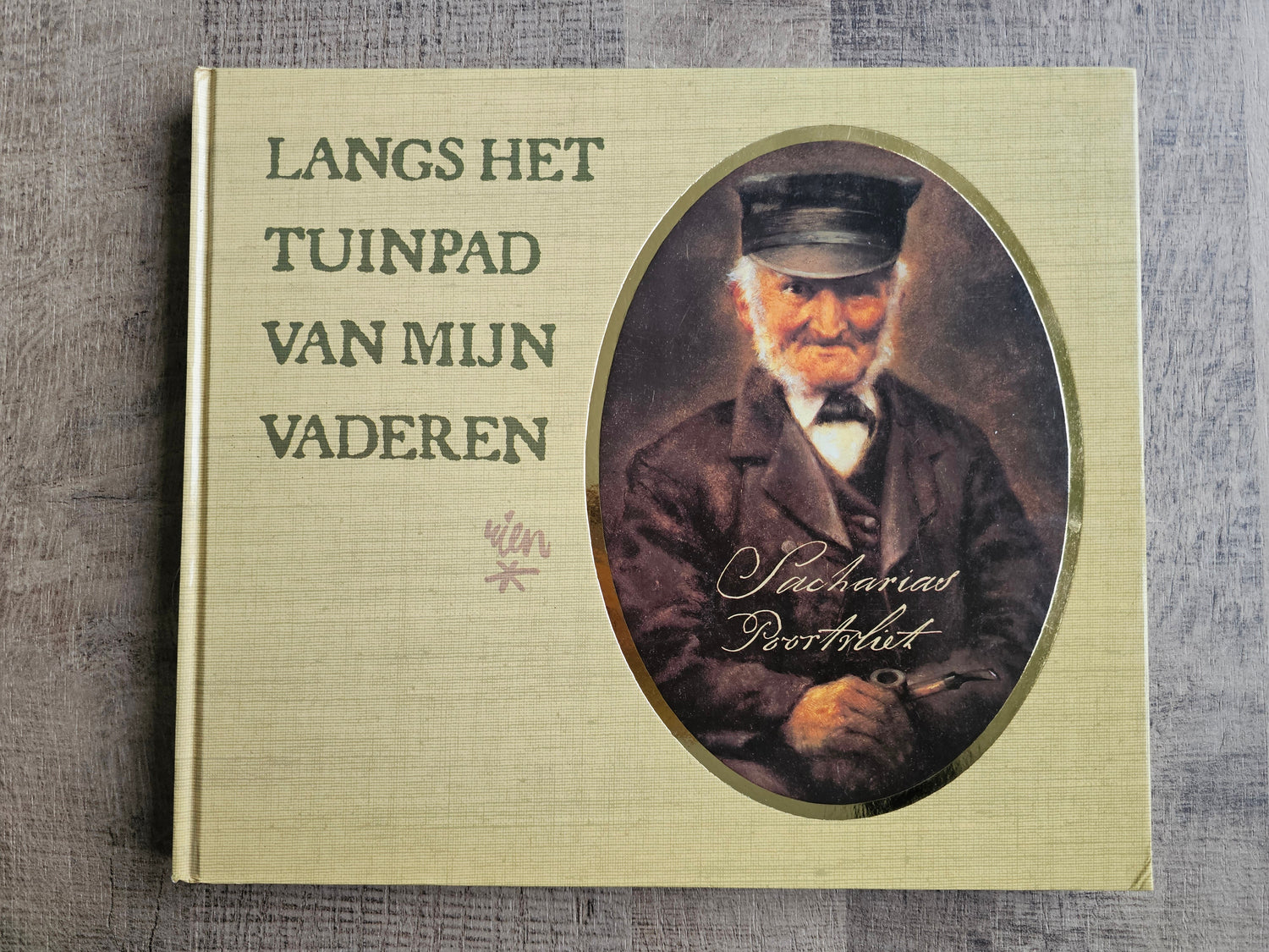 Boek Langs het tuinpad van mijn vaderen van Rien Poortvliet