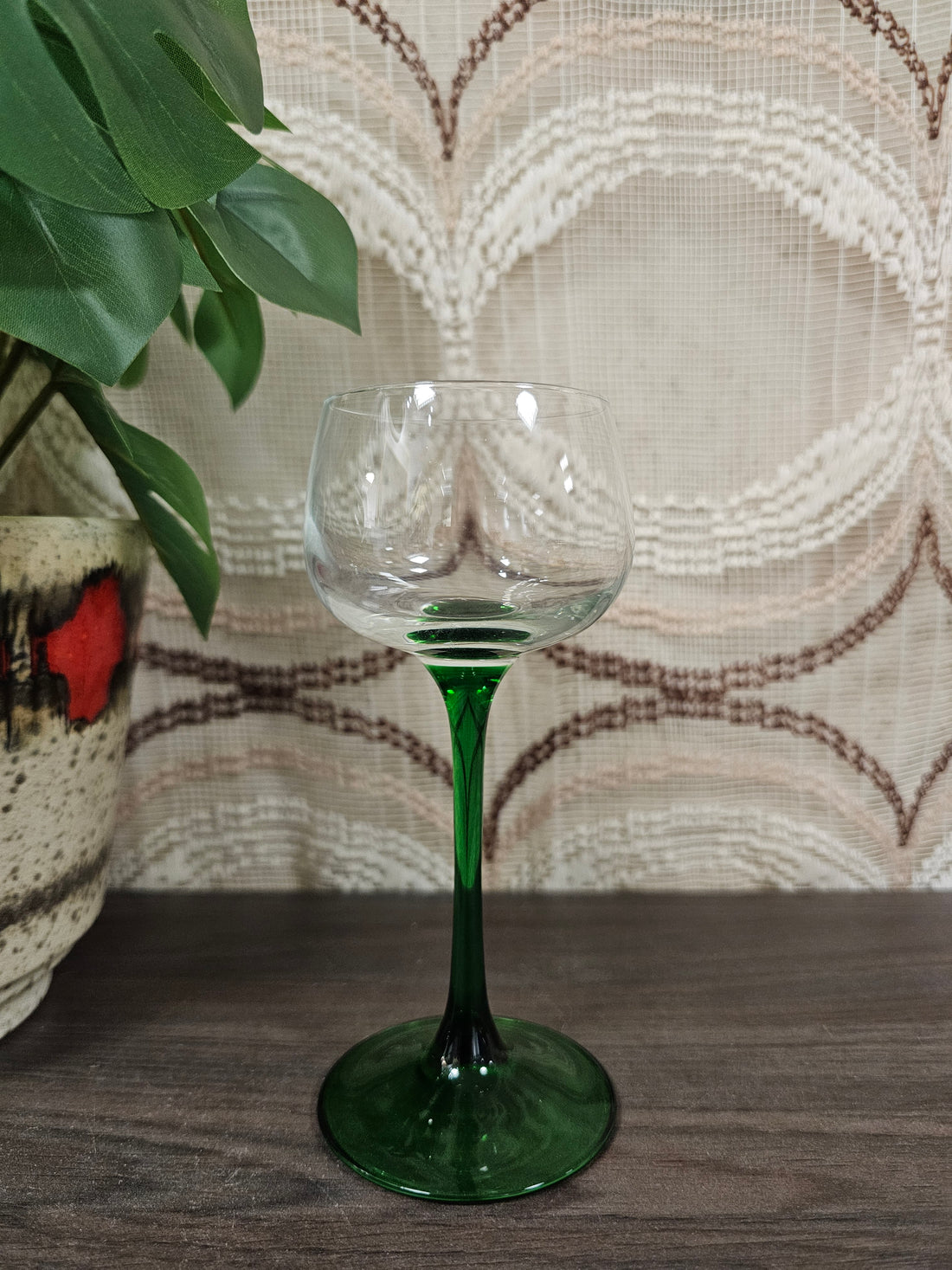 Luminarc Elzas wijnglas met heldere kelk en groene steel