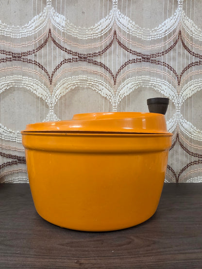 Vintage oranje Moulinex slacentrifuge uit de jaren 70 met draaislinger