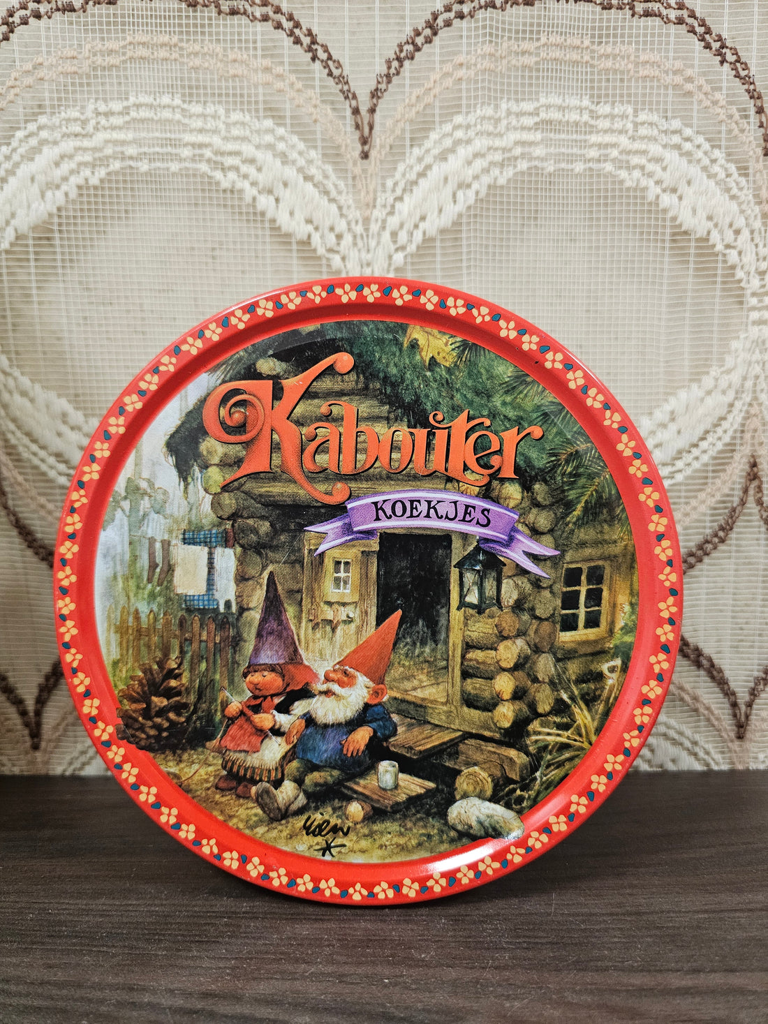 Metalen koekjesblik met kabouterillustraties van Rien Poortvliet