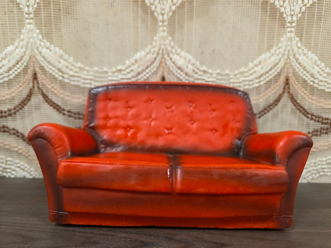 Vintage rood bankstel voor Sindy of Barbiepop speelgoed