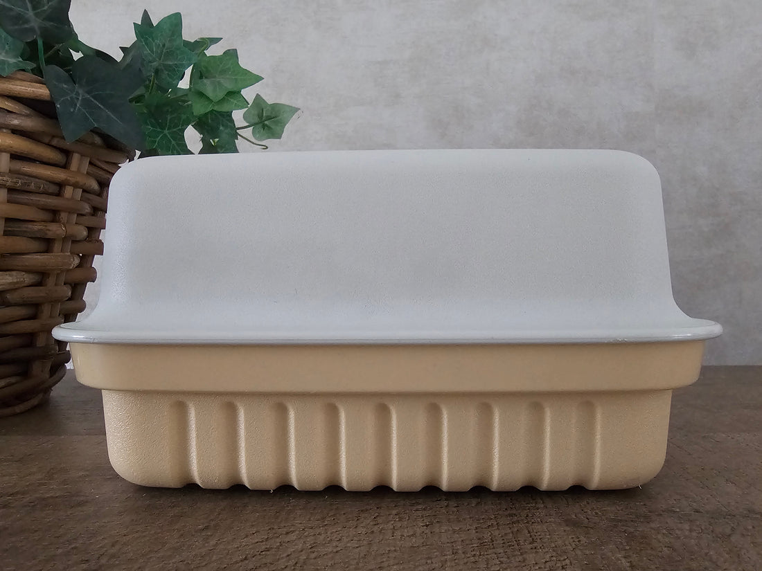 Tupperware kornuit creme zachtgeel